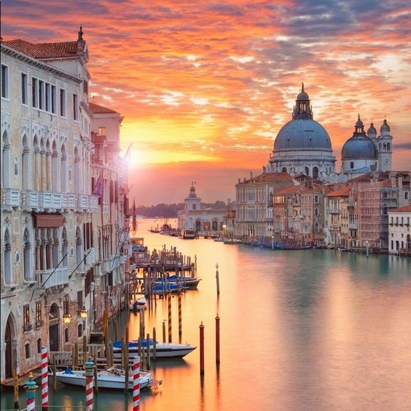 Meet your Posher - Picture 8 of 16